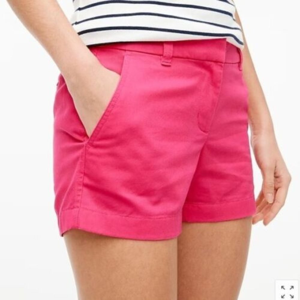 J. Crew Women’s Broken-In Short Chino 5” Inseam in Bright Pink, Size 4